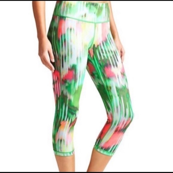 Athleta Pants - NEW! Athleta Chaturanga Legging Wailea Green Capris